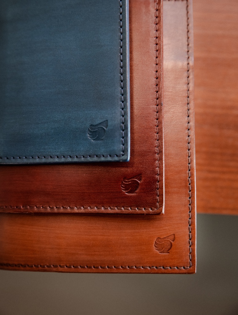 Pequeña Marroquinería : Rio - Navy Patina