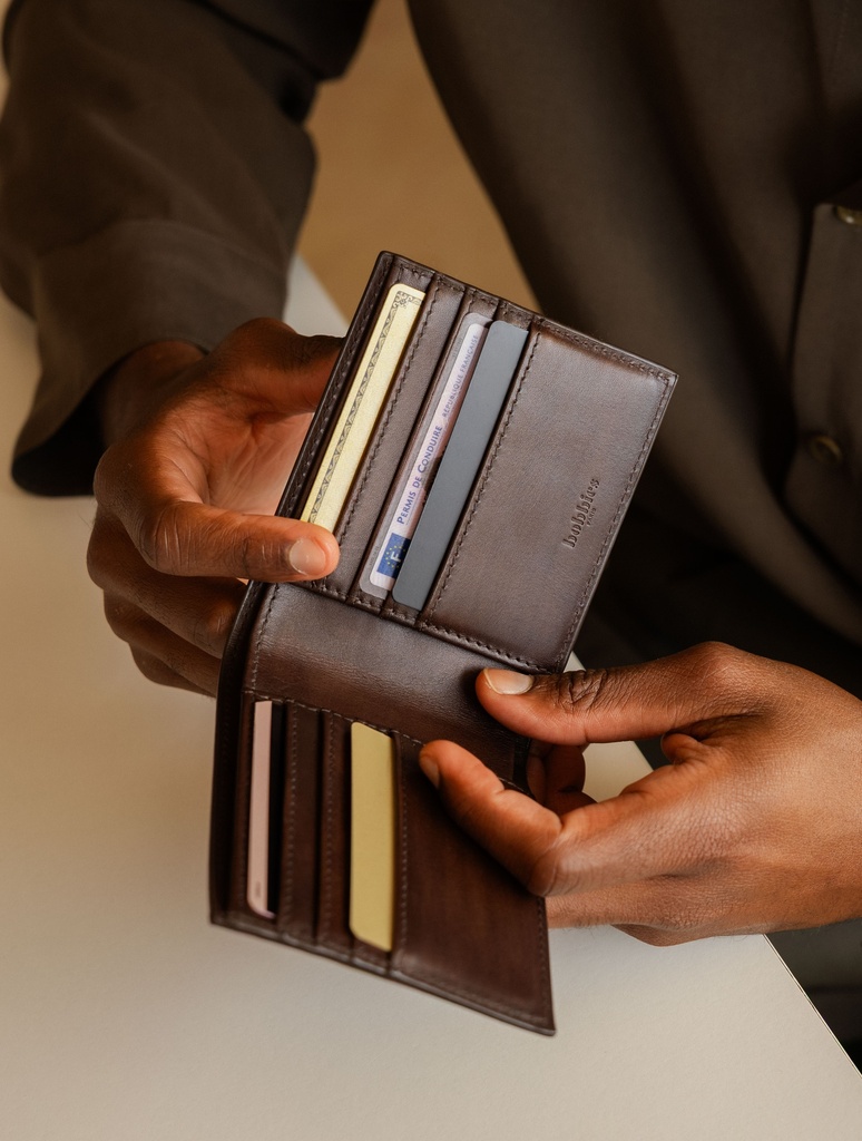 Small Leather Goods : Nassau - Coffee Bean