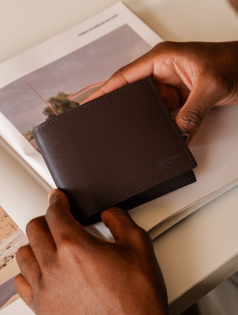 Small Leather Goods : Nassau - Espresso