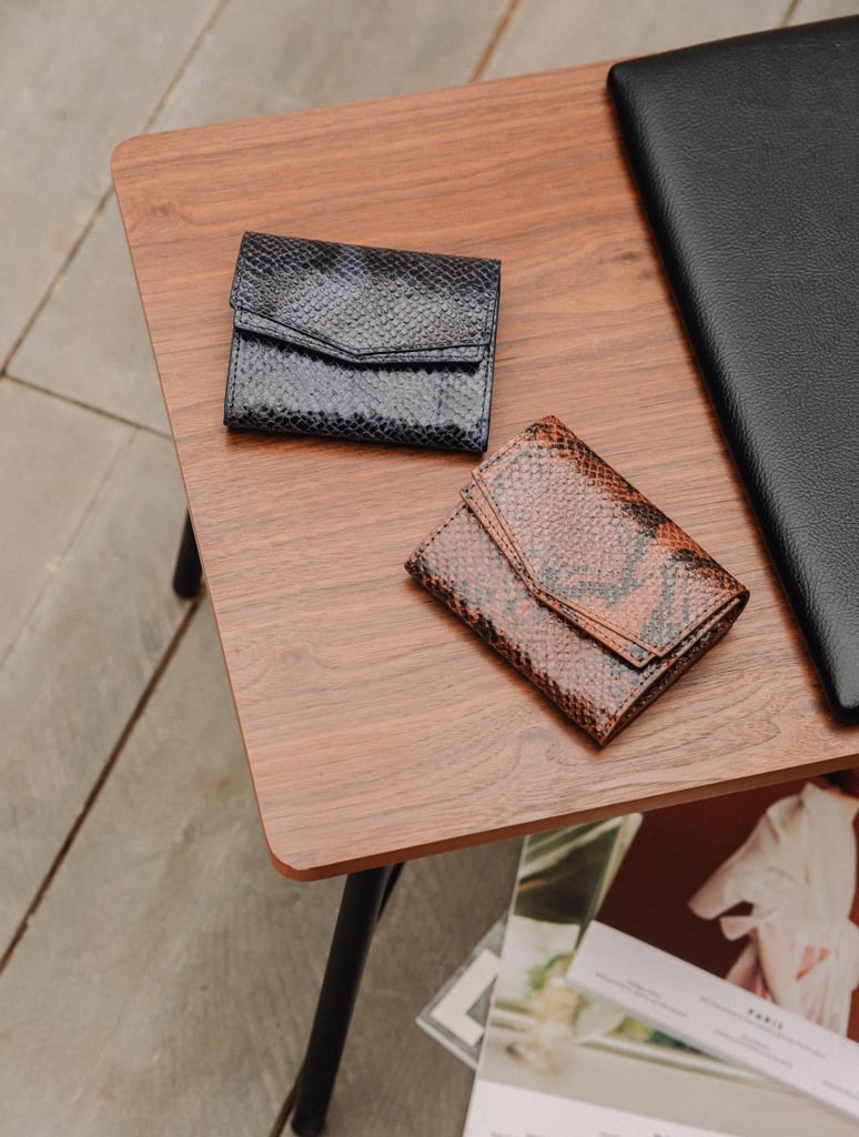 Small Leather Goods : Capri - Venomous Blue