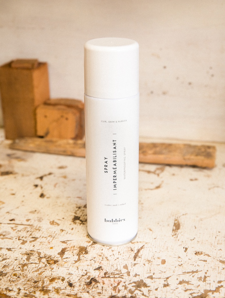 Suede & Nubuck Shoe care : Waterproof Spray (250 mL)