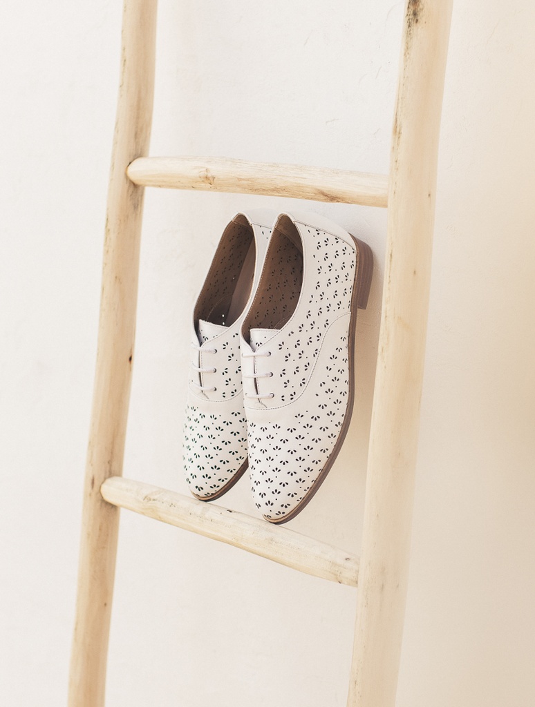 Mocasines y Derbies : La Fleurette - White