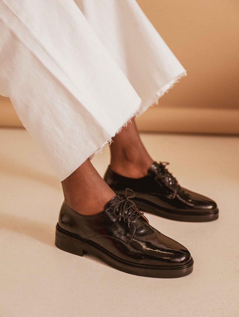 Mokassins & Derbys : Joan - Black Vinyl