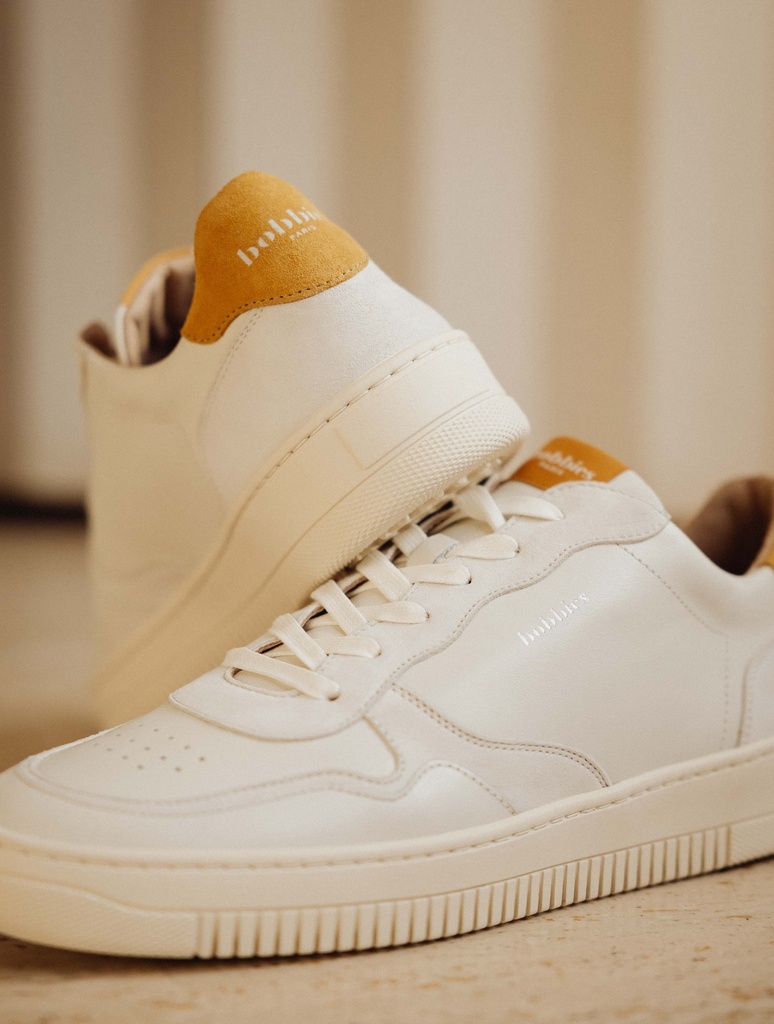 Sneakers : Travis - Off White & Tuscan Yellow