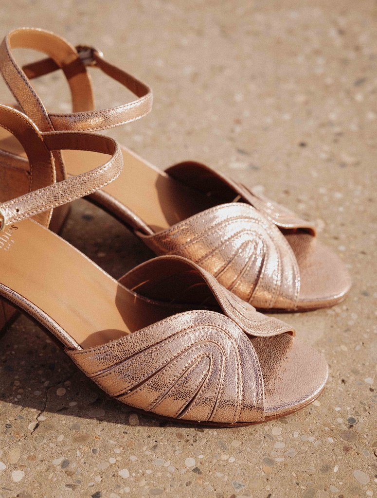 Sandales à Talons Hauts Forever 21 - Lanières Or Rose - Taille US 7 - Occasion