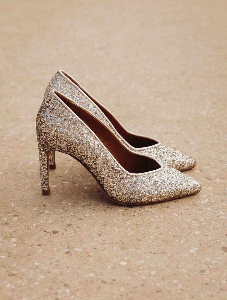 Pumps & Mary Janes : Frida - Golden Rain