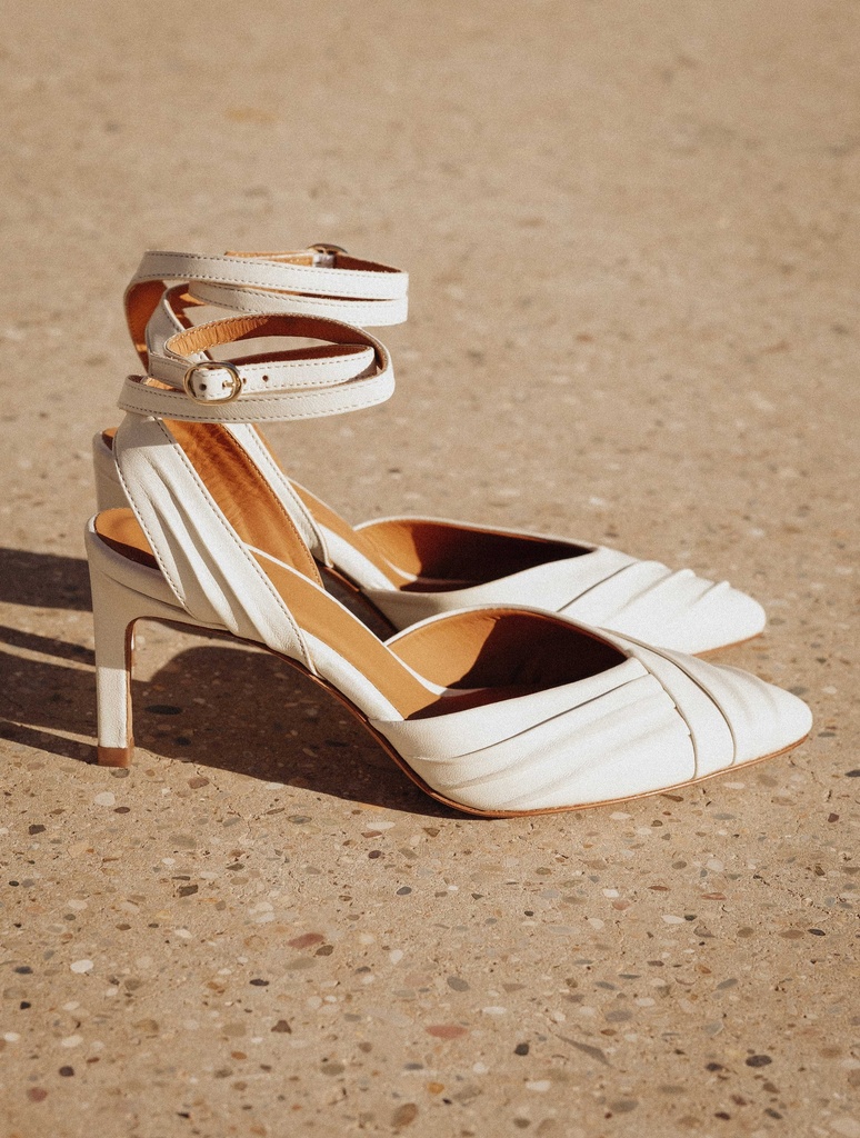 CHAUSSURES EN T VERNIES - Blanc écru | France