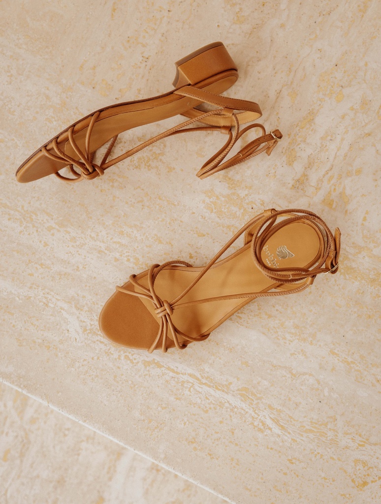 Flat Sandals : Tara - Summer Camel