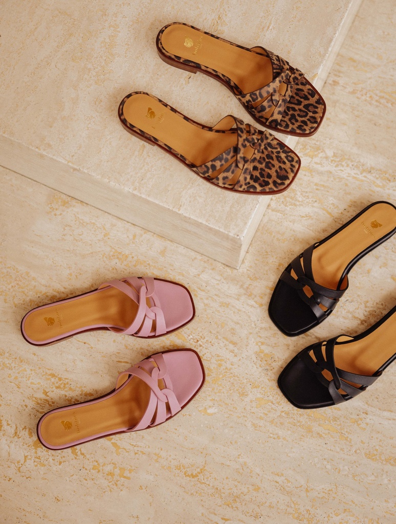 Flat Sandals : Thaïs - Leopard