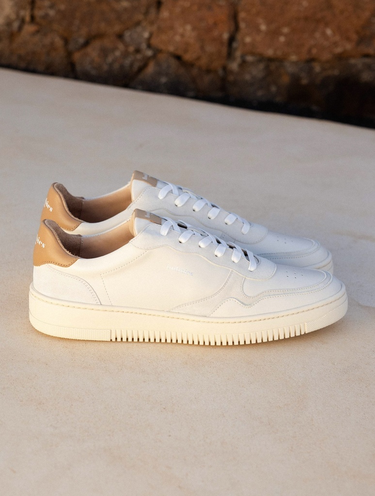 Sneakers : Travis - Off White & Biscuit