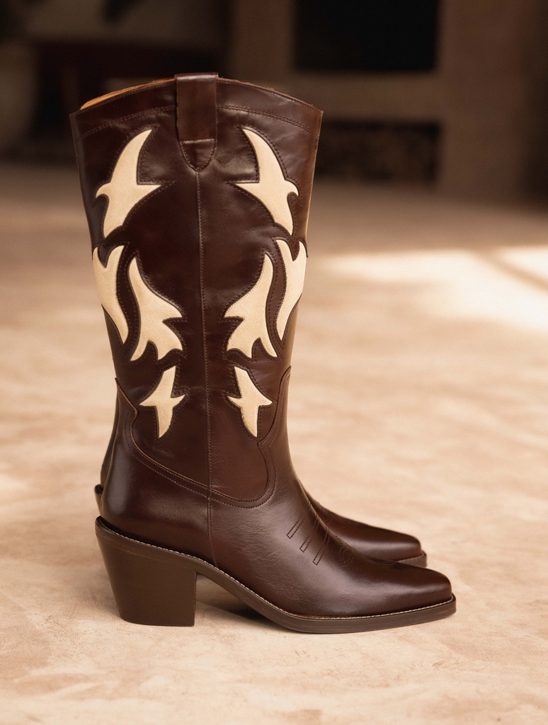 Botas y musleras : Joon - Brownie