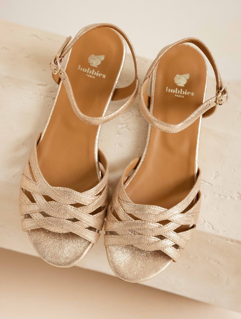 Flat Sandals : Ellis - Iridescent Champagne