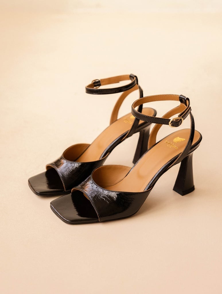 Heeled Sandals : Piper - Vinyl Black