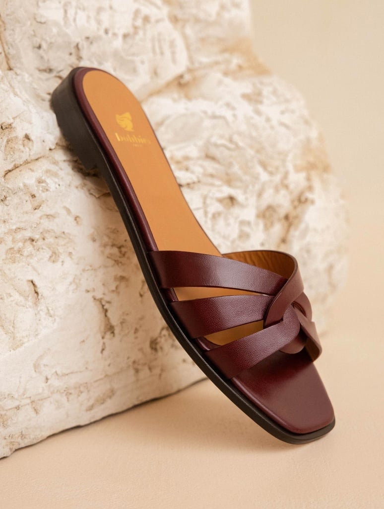 Flat Sandals : Thaïs - Garnet