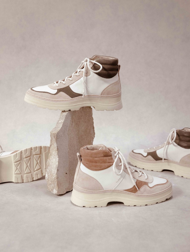 Sneakers : Temuco - Off-White & Antelope