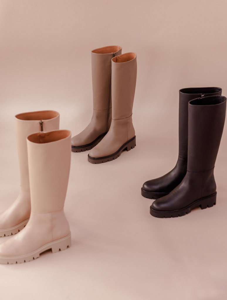 Botas & Musleras : Kaori - Caviar