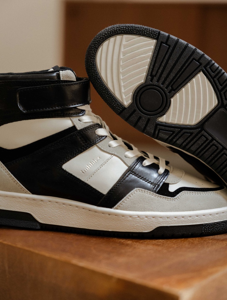 Turnschuhe : Larry - Off White & Tuxedo Black