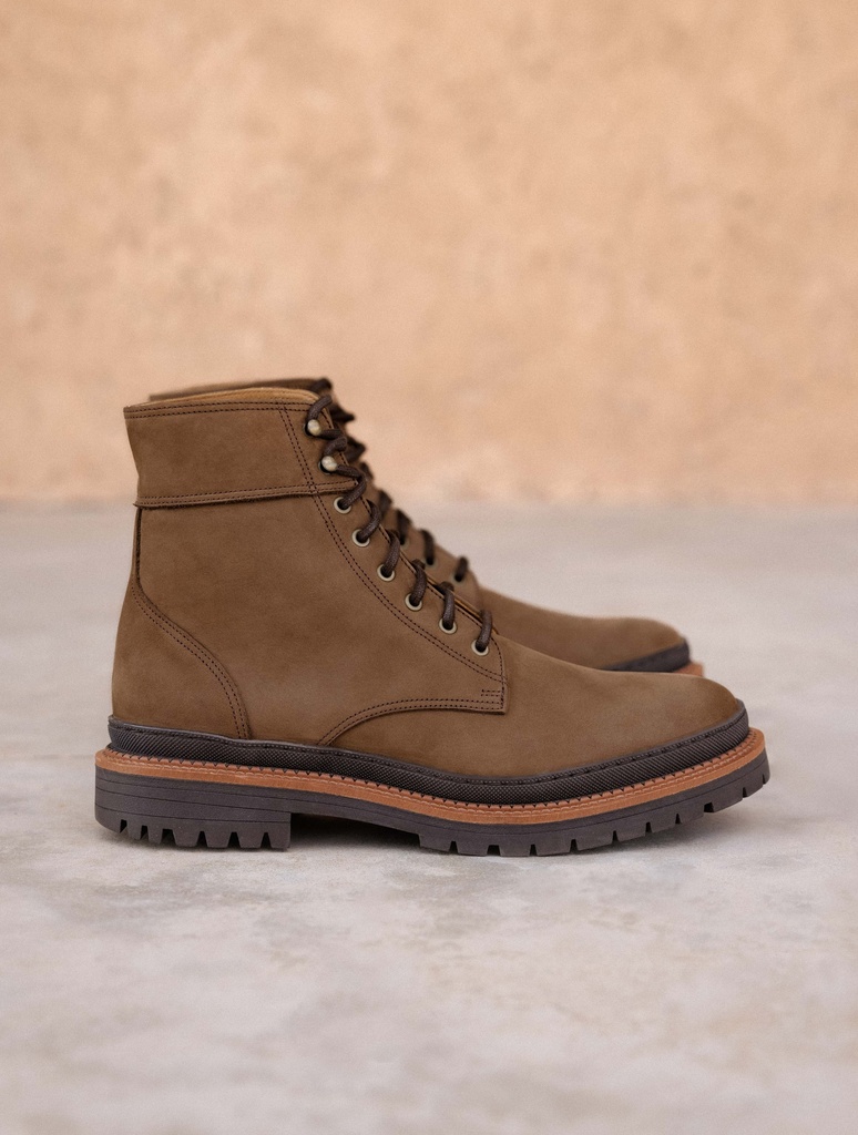 Boots : Oliver - Isard