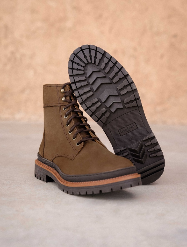 Boots : Oliver - Isard