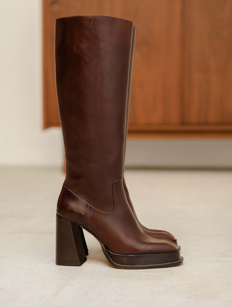 Botas & Musleras : Callie - Irish Coffee