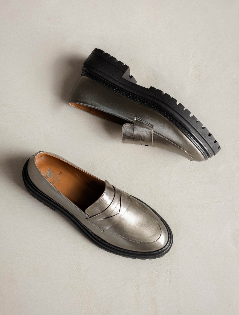 Loafers & Derbies : Amalia - Cosmic Silver