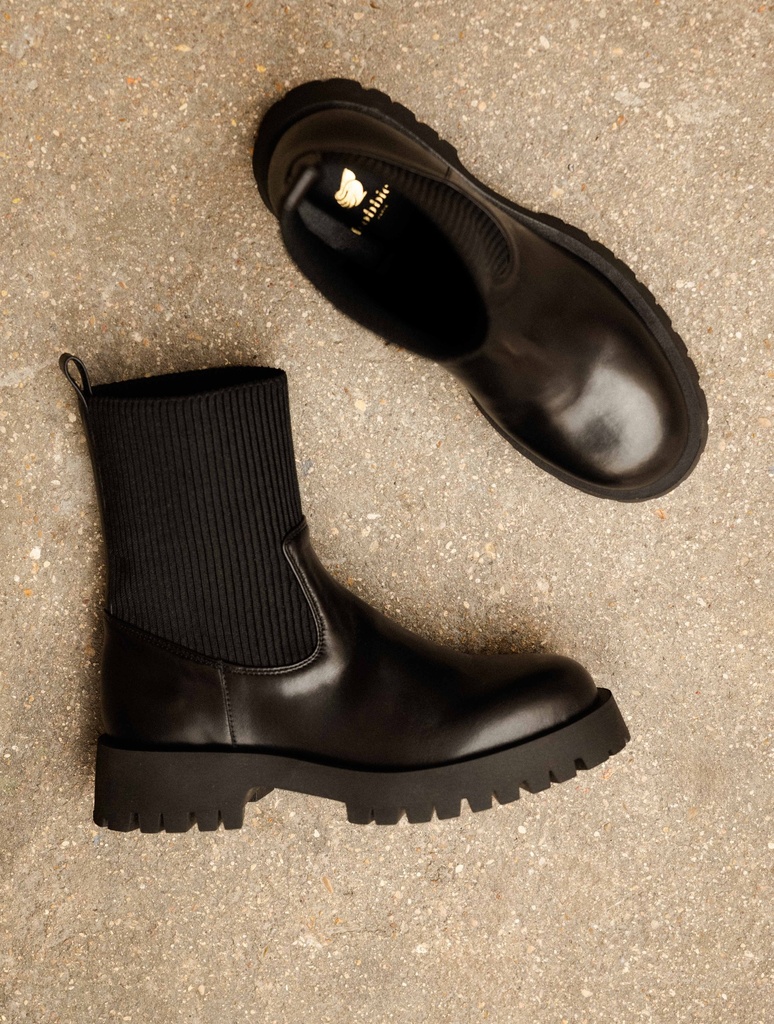 Flat Boots : Daji - Passion Black