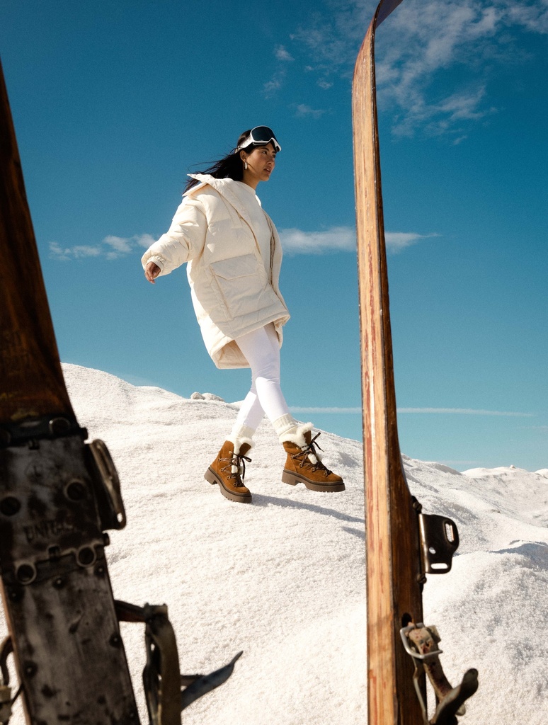 Cold Weather Boots : Iga - Camel