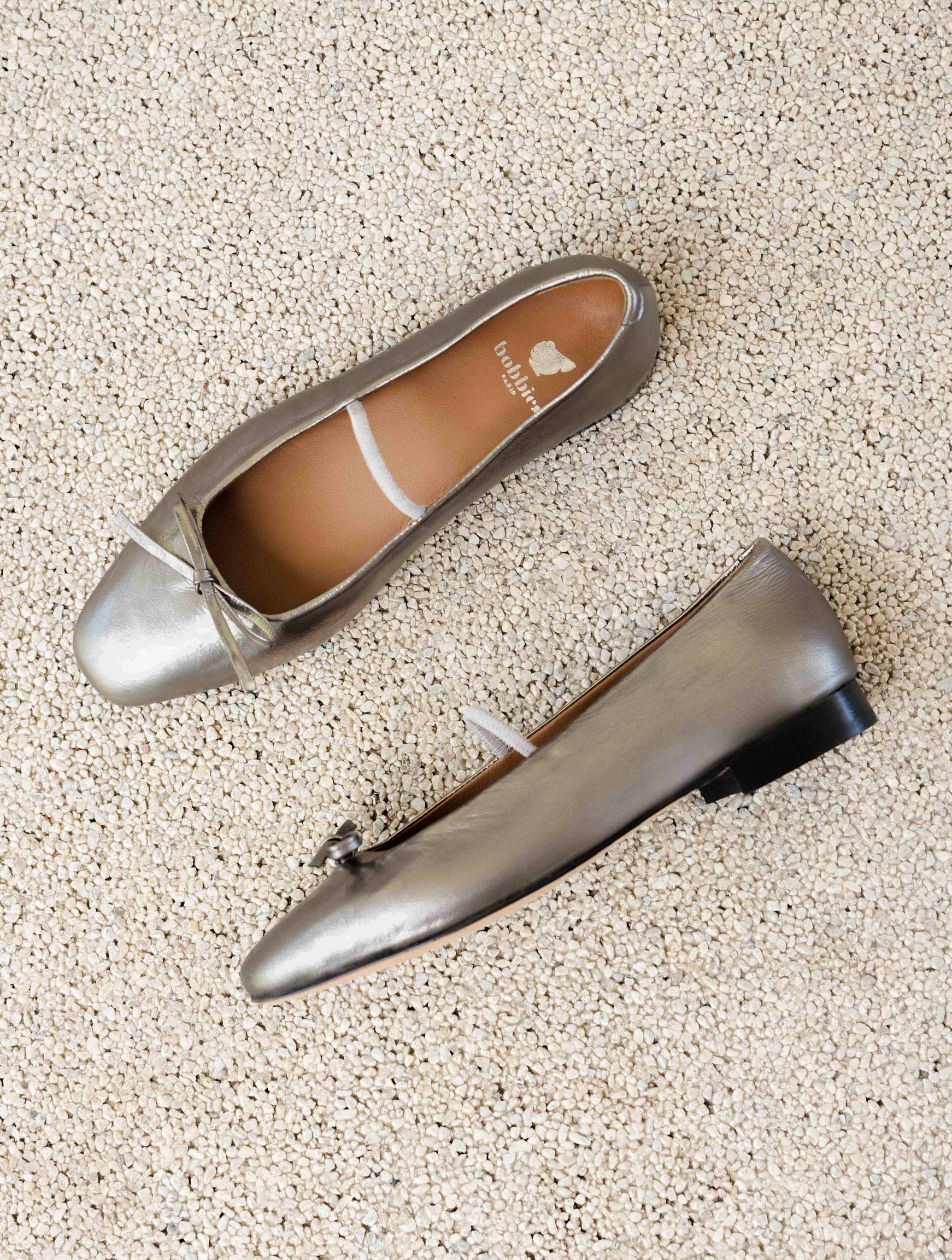 Elisa - Ballerines slingback cuir laminé argent et verni blanc