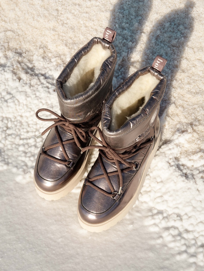 Cold Weather Boots : Kemi - Cosmic Haze