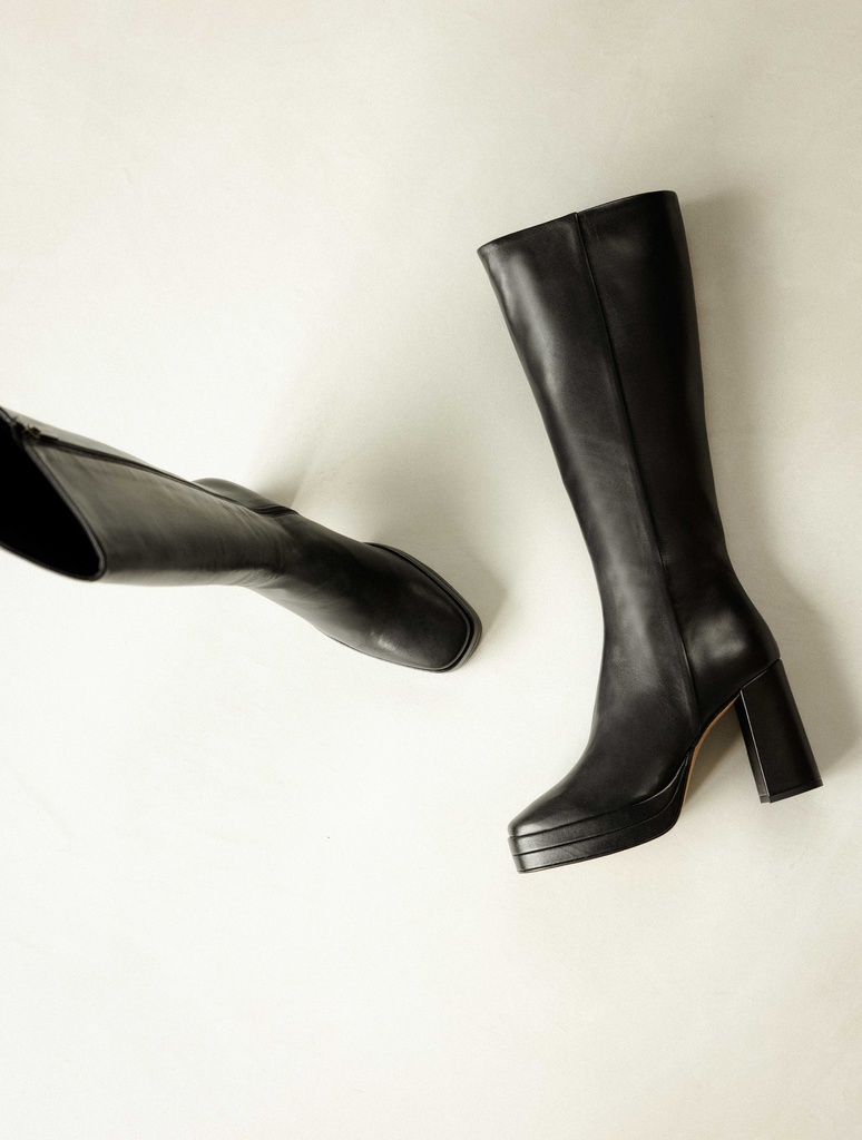 Knee High Boots : Millie - Passion Black