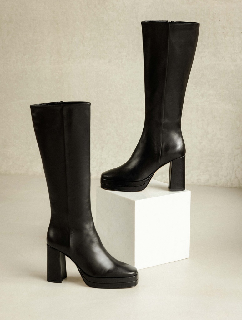 Knee High Boots : Millie - Passion Black
