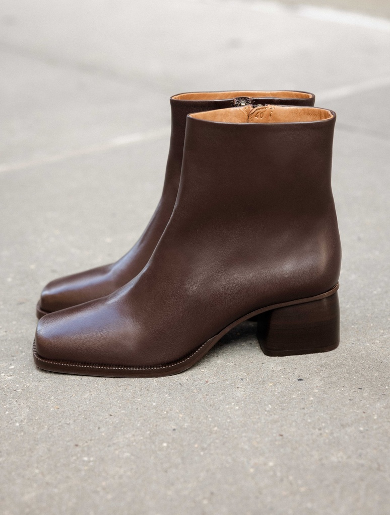 Boots Plates : Rachel - Ristretto