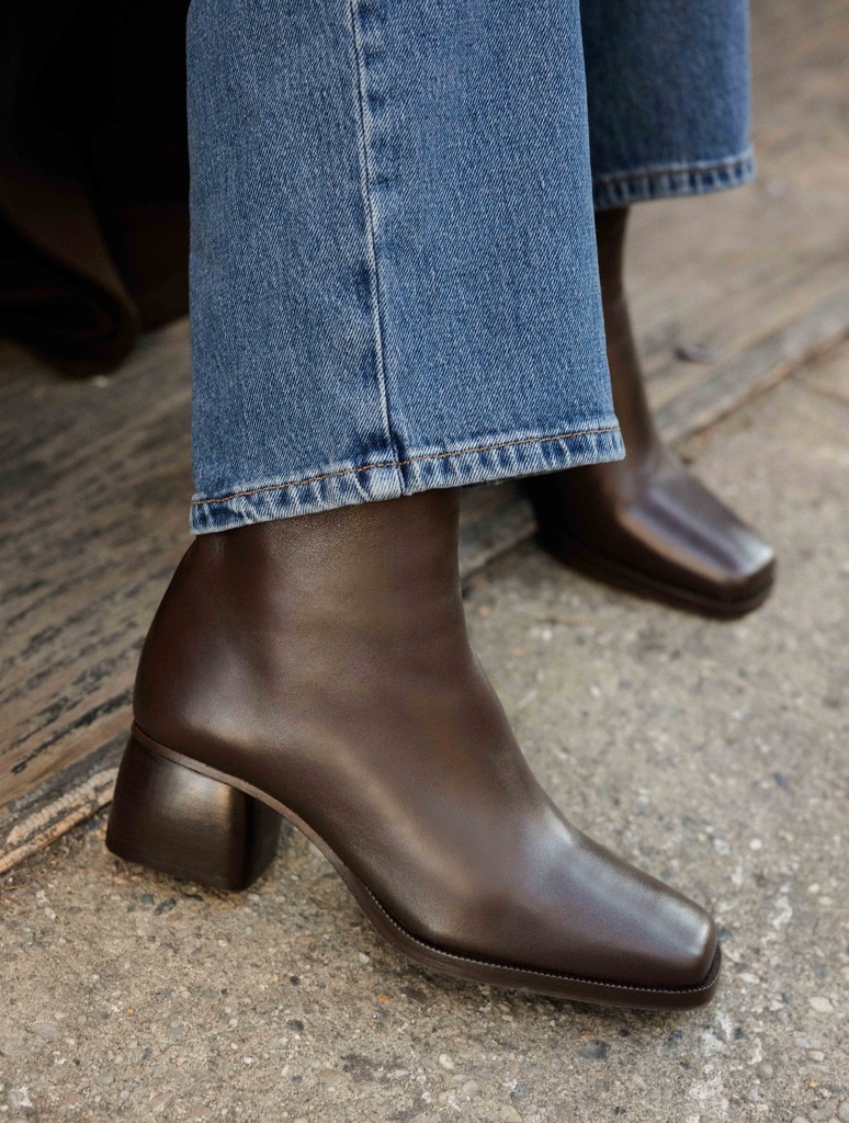 Boots Plates : Rachel - Ristretto