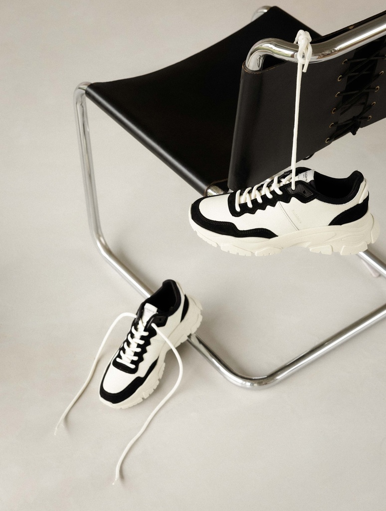Sneakers : Rinjani - Off White & Black