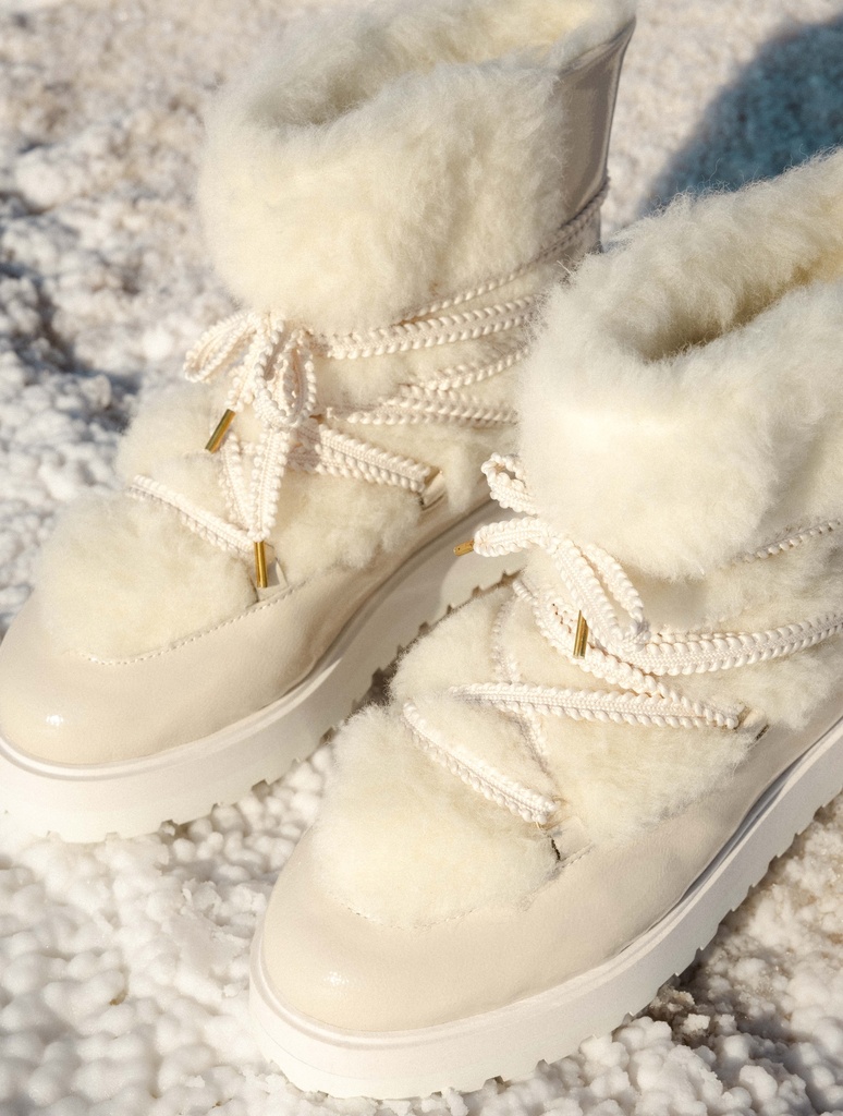 Cold Weather Boots : Rivka - Chantilly Cream