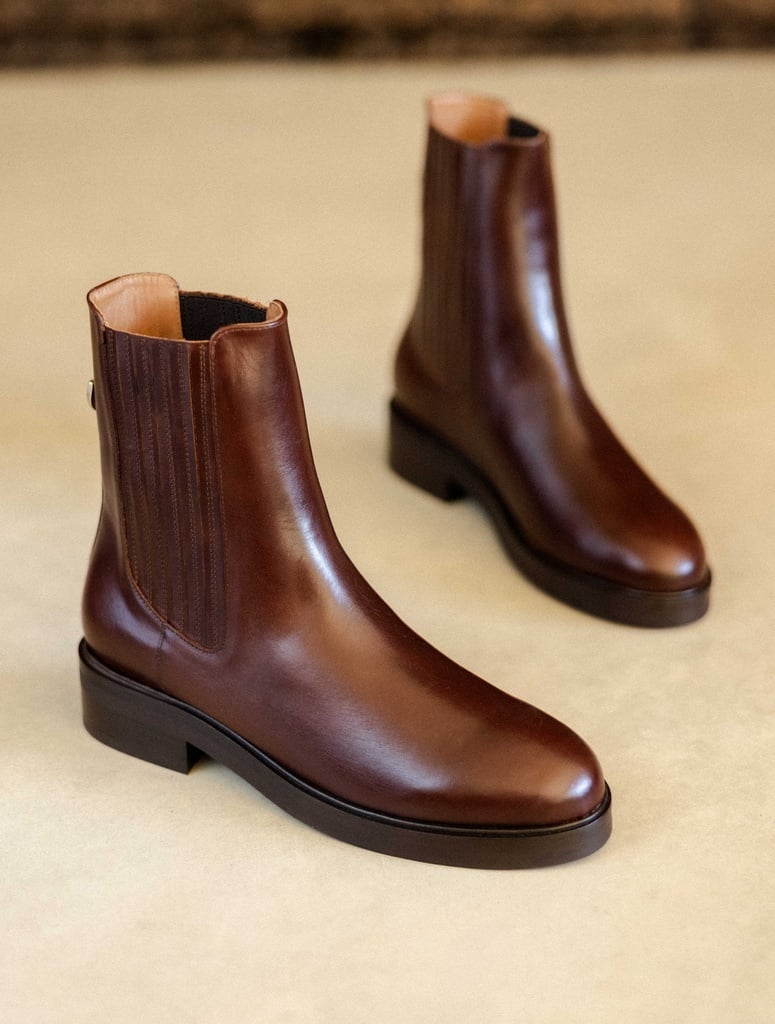 Boots Plates : Joyce - Brownie