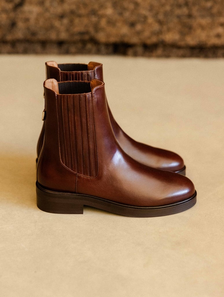 Boots Plates : Joyce - Brownie